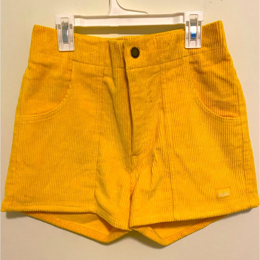 Yellow Hammies Shorts - Size 28